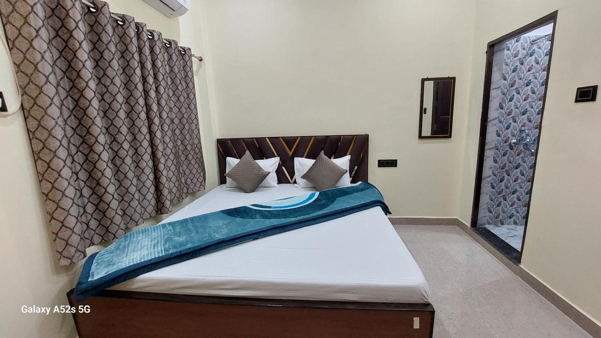 Narayani Paying Guest House Benares Buitenkant foto